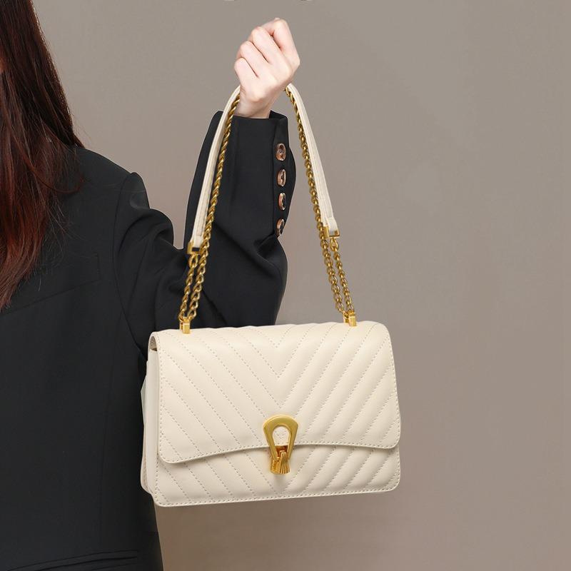 Bags Women's autumn and winter new messenger bags Underarm bags Premium leather shoulder bags Chain bags Luggage