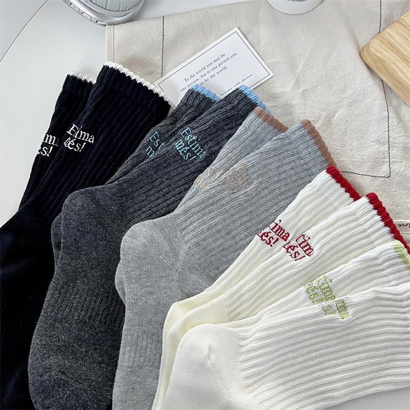 Female Spring and Autumn Tide Solid Color Movement in The Tube Pile Socks