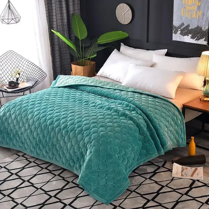 Home Textiles Winter Warm Thick Velvet Bedspread Sheet Bedcover Mattress Cover Bed Sheet Set King Queen Single