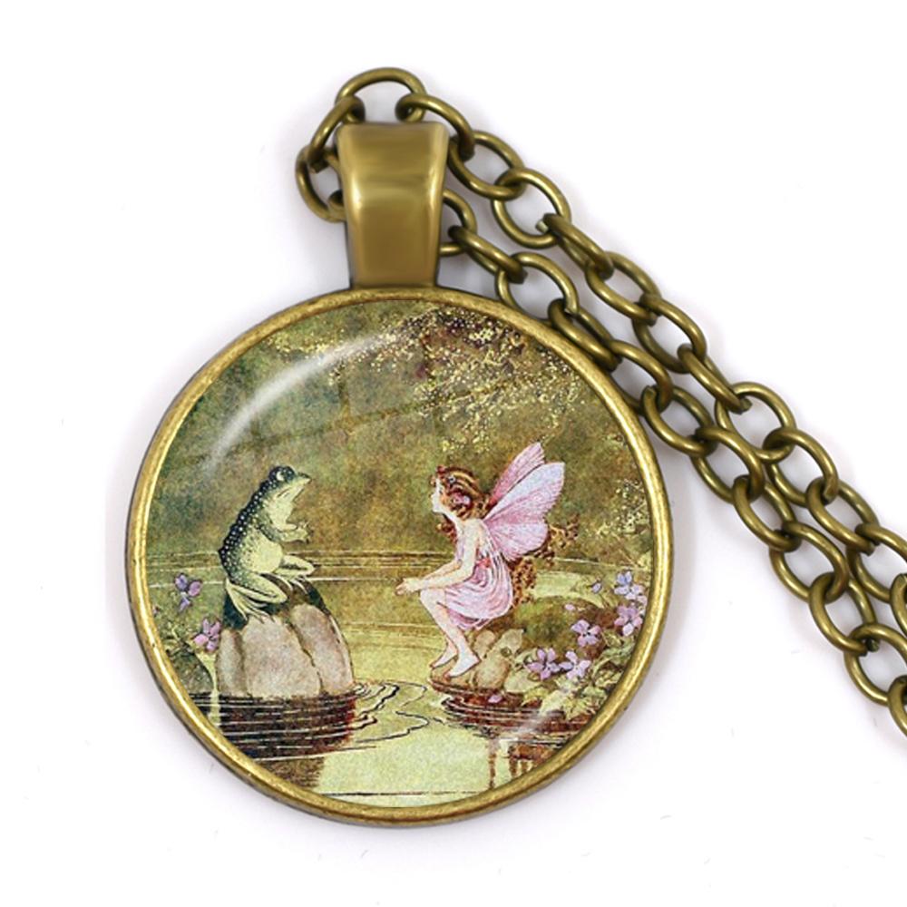 Handmade Vintage Frog Fairy Pendant Necklace Glass Cabochon Fashion Women Charm Jewelry Necklaces and Chains Female