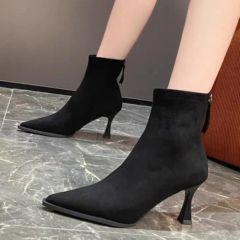 Fashion 2024 Autumn and Winter New Sexy Leopard Print Pointed Suede Thin Heel Short Boots, Slim Boots, Women's High Heels Fashion Boots