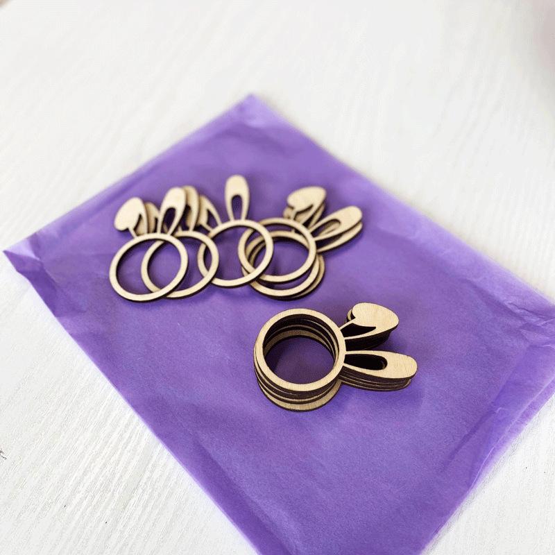 New product creative wooden cute rabbit ear dining table setting for hotel restaurant banquet button with Easter napkin