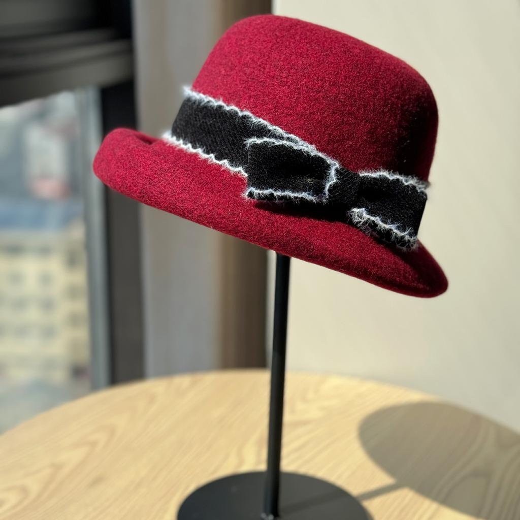 High-End Fischerhut Damenmode Herbst und Winter Gesicht Zeigender Kleiner Beckenhut mit Ausländischer Tochter Filzhut Trend