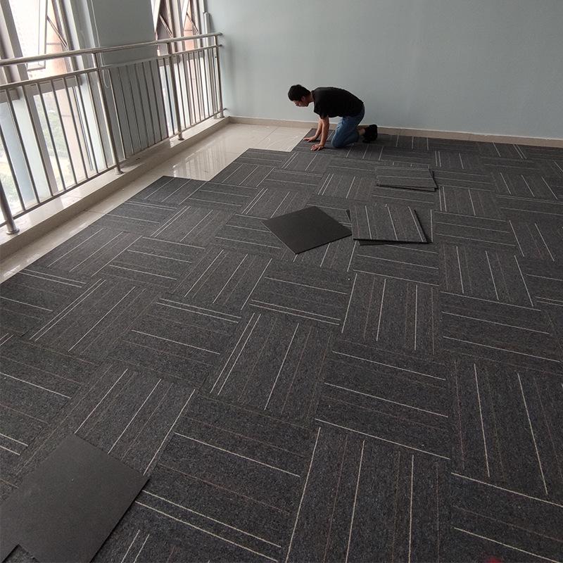 

Екологічна звукоізоляційна вогнестійка килимова плитка для офісу, спальні або вітальні Strengthen asphalt base