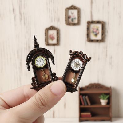 Zinc Zinc Alloy Material Dollhouse Wall Clock Movable Pendulum Pendulum Clock Vintage Clock  Adult Collector