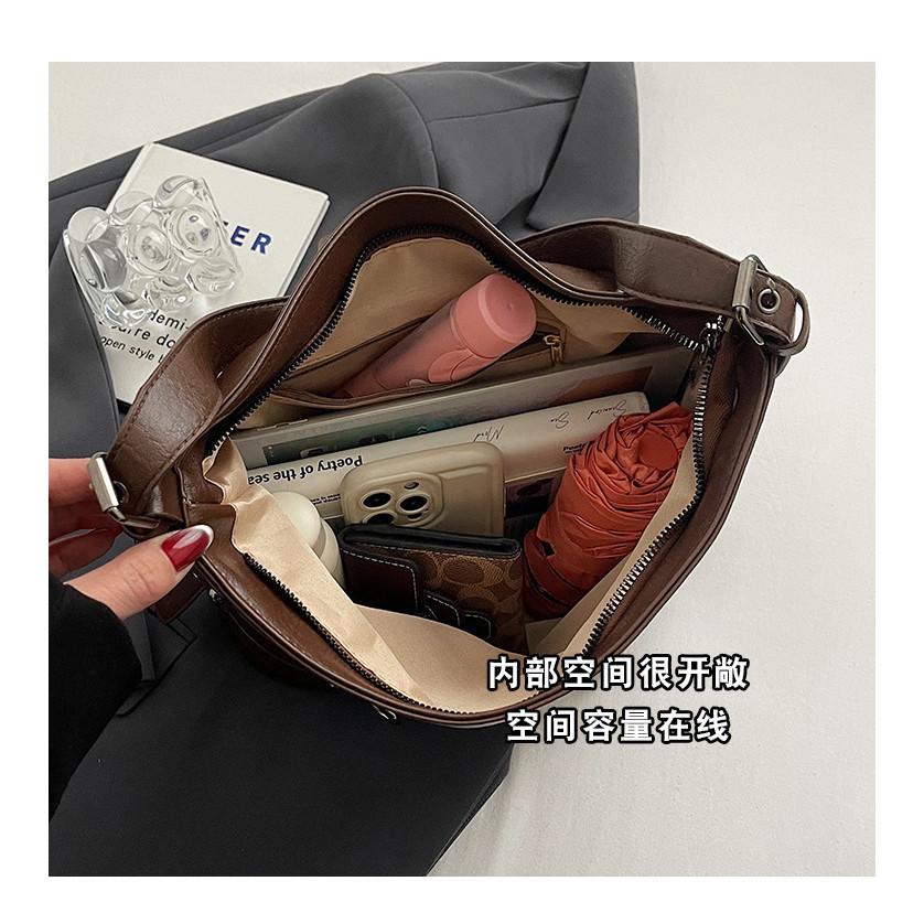 Ielgy All-Match Fashion Tote Bag Korean Version Trendy Large-Capacity Underarm Bag