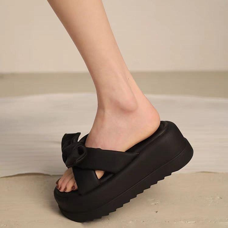 Casual explosive slippers women's outer wear bow versatile summer 2025 new muffin thick bottom one-word cool slippers