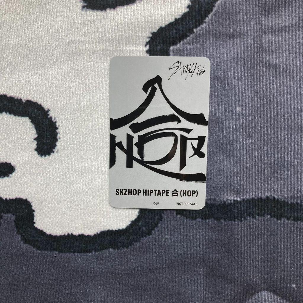 [USED] StrayKids JAPAN HOP JYP Store Bonus Hyunjin Trading Card