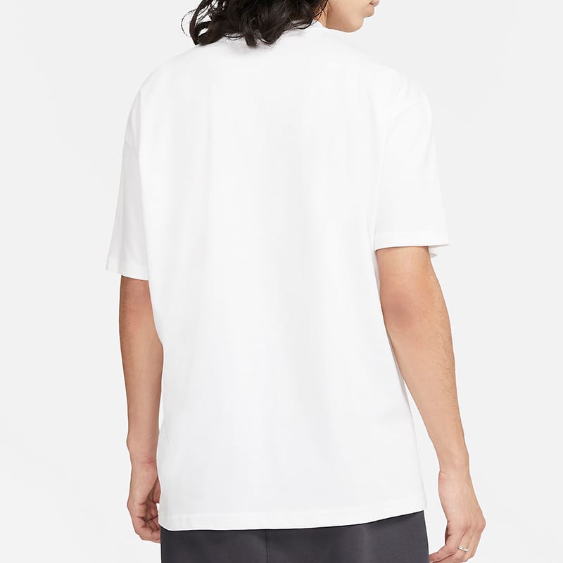Nike T Shirts Men's White Crew Neck Moderate Straight Fit DA0448-100