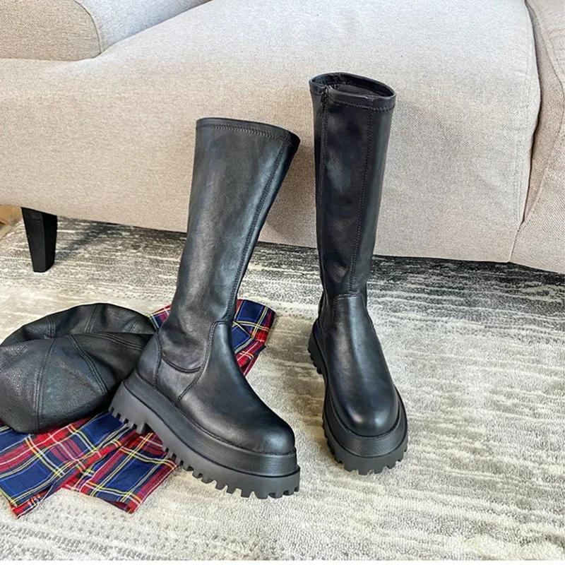 Осінньо-зимові ботфорти на платформі Жіночі з круглим носком на товстій підошві Довгі чоботи Жіночі Зручні на блискавці Плоскі Байкерські чоботи Нековзкі На високих підборах