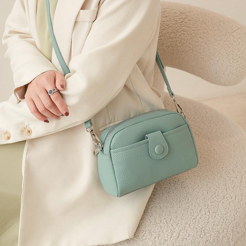 Small Bag Women's Fashion Messenger Bag Simple Small Square Bag Versatile Shoulder Bag Fashion