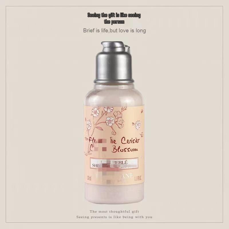 Oushujia Cherry Blossom 35ml Travel Shower Gel & Body Lotion Set