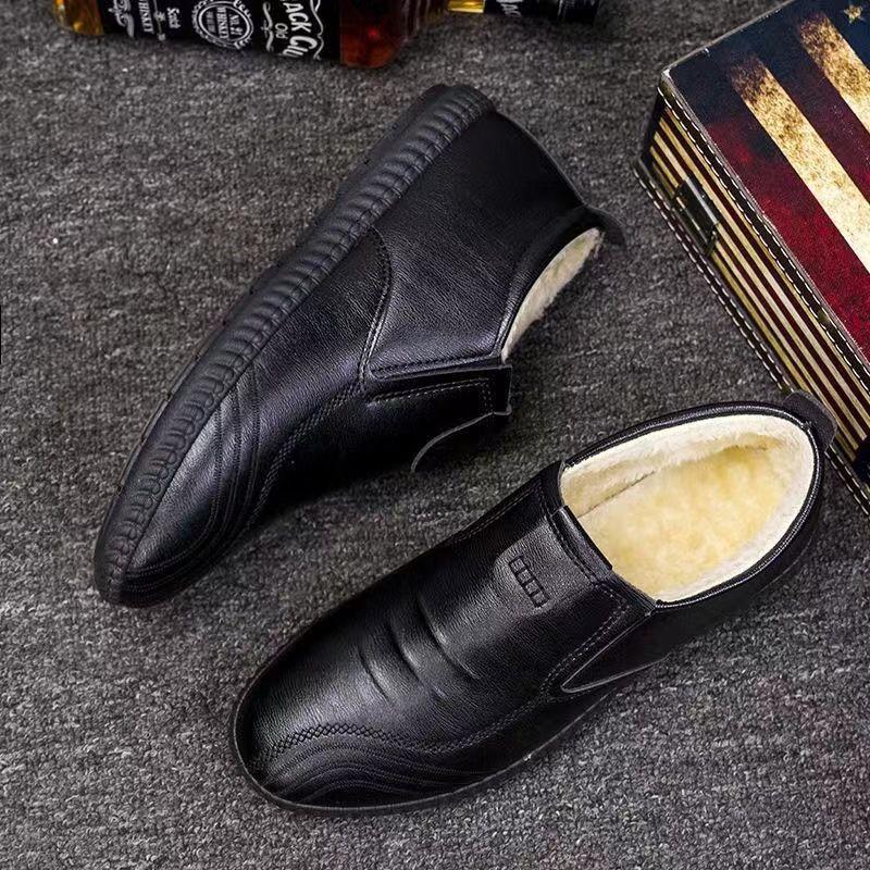 Men's shoes 2025 winter new velvet thickened warm high-top leather cotton shoes lightweight one-pedal anti-lazy shoes