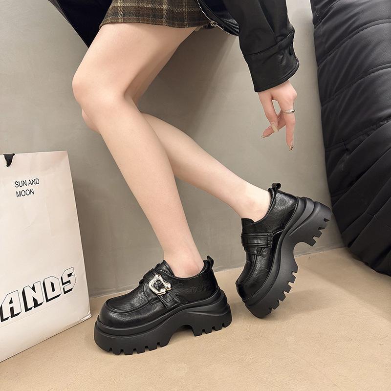 Korean Version of Platform Soft Leather Loafers for Women's Spring and Summer 2025 New Versatile Small Height Increase with Skirt Small Leather Shoes