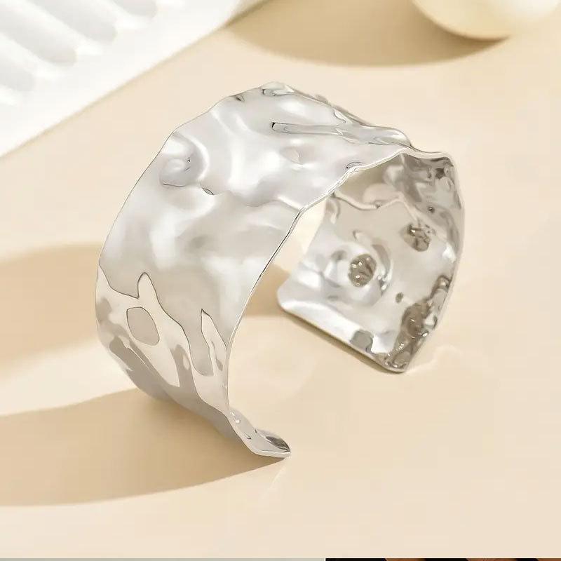 

1pc Geometric European And American Exaggerated Design Bangle one-size серебряный