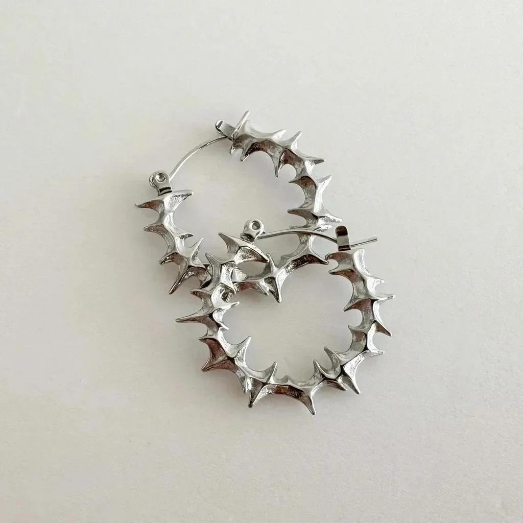 Gothic Vampire Bat Punk Earrings for Women Man Fashion Witch Jewelry Accessories Red Crystal Vintage Bat Pendant Ear Hooks