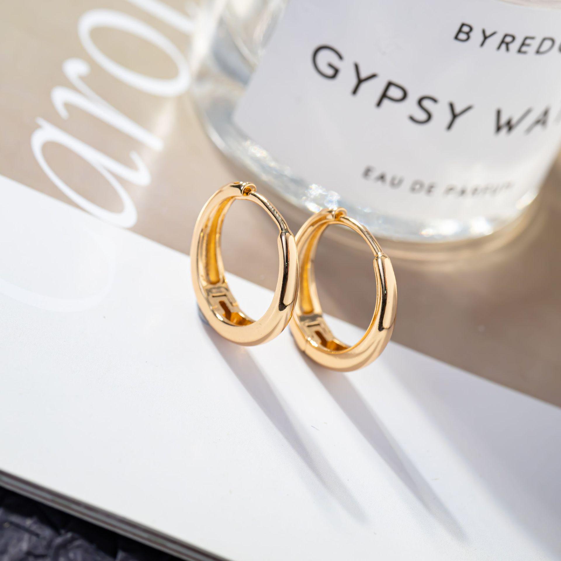 2024 European Retro French Hoop Earrings - Luxury Niche Design 4x17mm