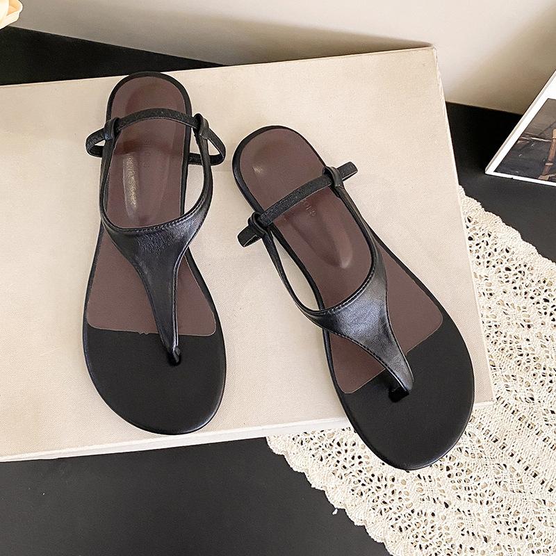 2025 summer new round toe with flat bottom fashion belt buckle holiday Rome beach women's sandals
