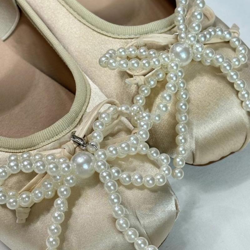 Elegant Bowknot Shoe Charm for Women Bag Pendant Shoes Decoration Fashionable and Stylish Shoe Accessory