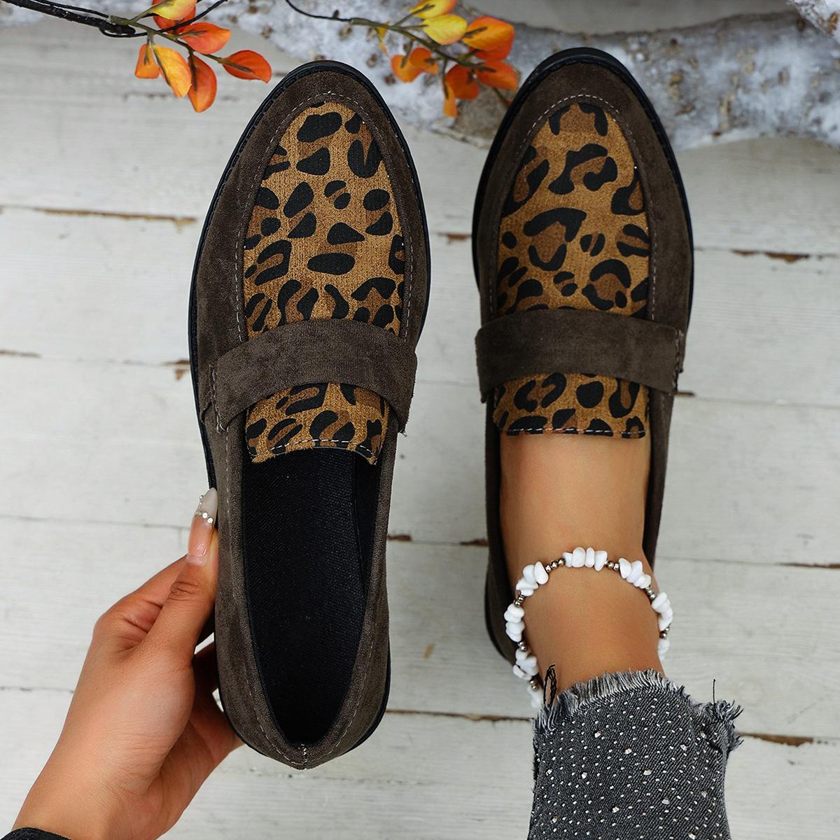 

Лоферы большого размера из импортных товаров женские 2025 новые туфли с леопардовым принтом британская мода туфли из замши женские туфли 36