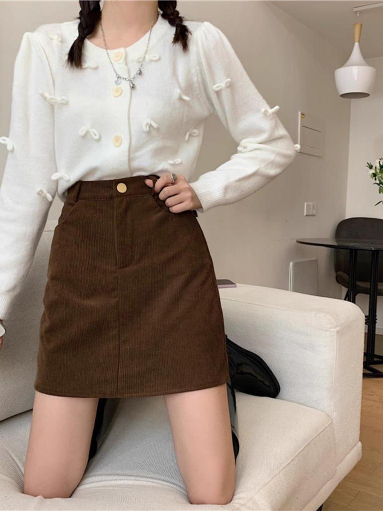 2023 Autumn/Winter Women's High Waist Corduroy Retro A-Line Skirt - Slim, Anti-Exposure, Korean Style