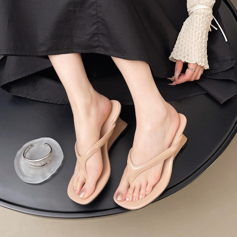 Summer 2025 New Wedge Flip Flops Women Footwear Open Toe Slides Comfort Concise Fashion High Heeled Sandals Ladies Slippers