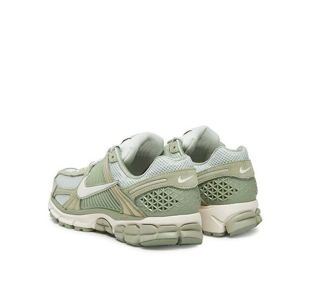 Кроссовки Nike Zoom Vomero 5
