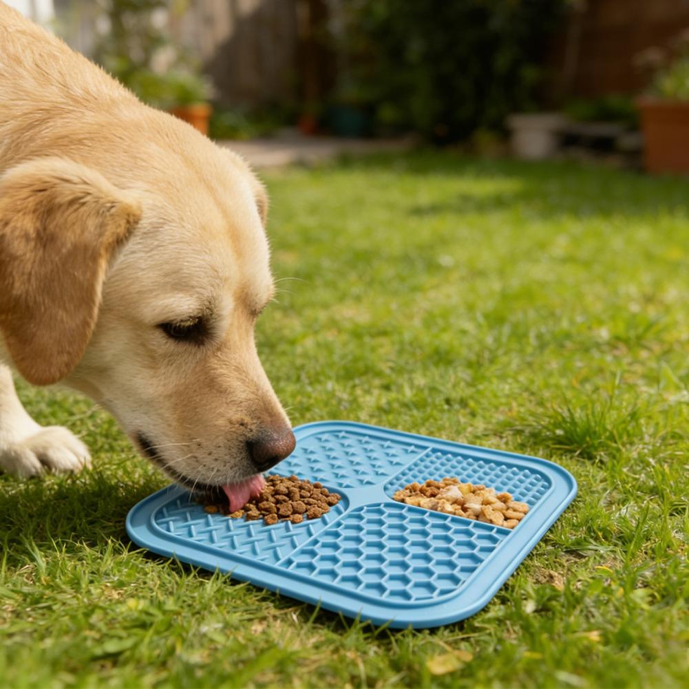 Silicone Dog Lick Mat With Suction Cup Slow Feeder Pet Bathing Distraction Pad Food Training Mat for Dogs Cats Pet Supplies