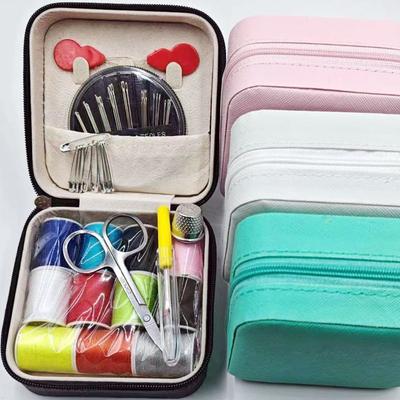 Set Scatola da Cucito Multifunzionale Casa Fai da Te Cucito a Mano Ricamo Strumento Portatile Riparazione Vestiti Abbigliamento Filo Forniture Domestiche