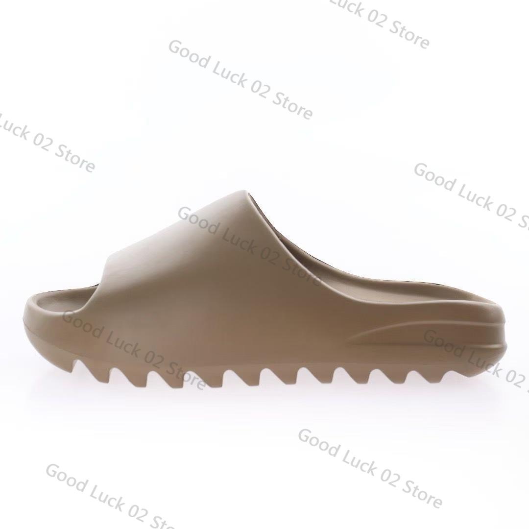 

Fashion 2025 Slippers Feel like Stepping on Shit Thick-soled Sandals Summer New Non-slip Wearing Sandals 44-45 коричневый