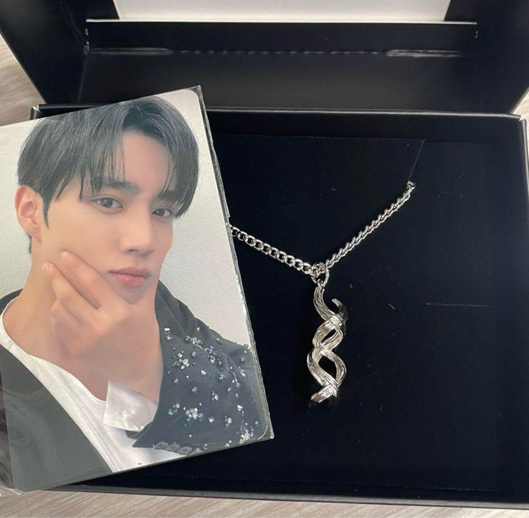 

[USED] THEBOYZ ZENERATION Sonu Necklace Trading Card