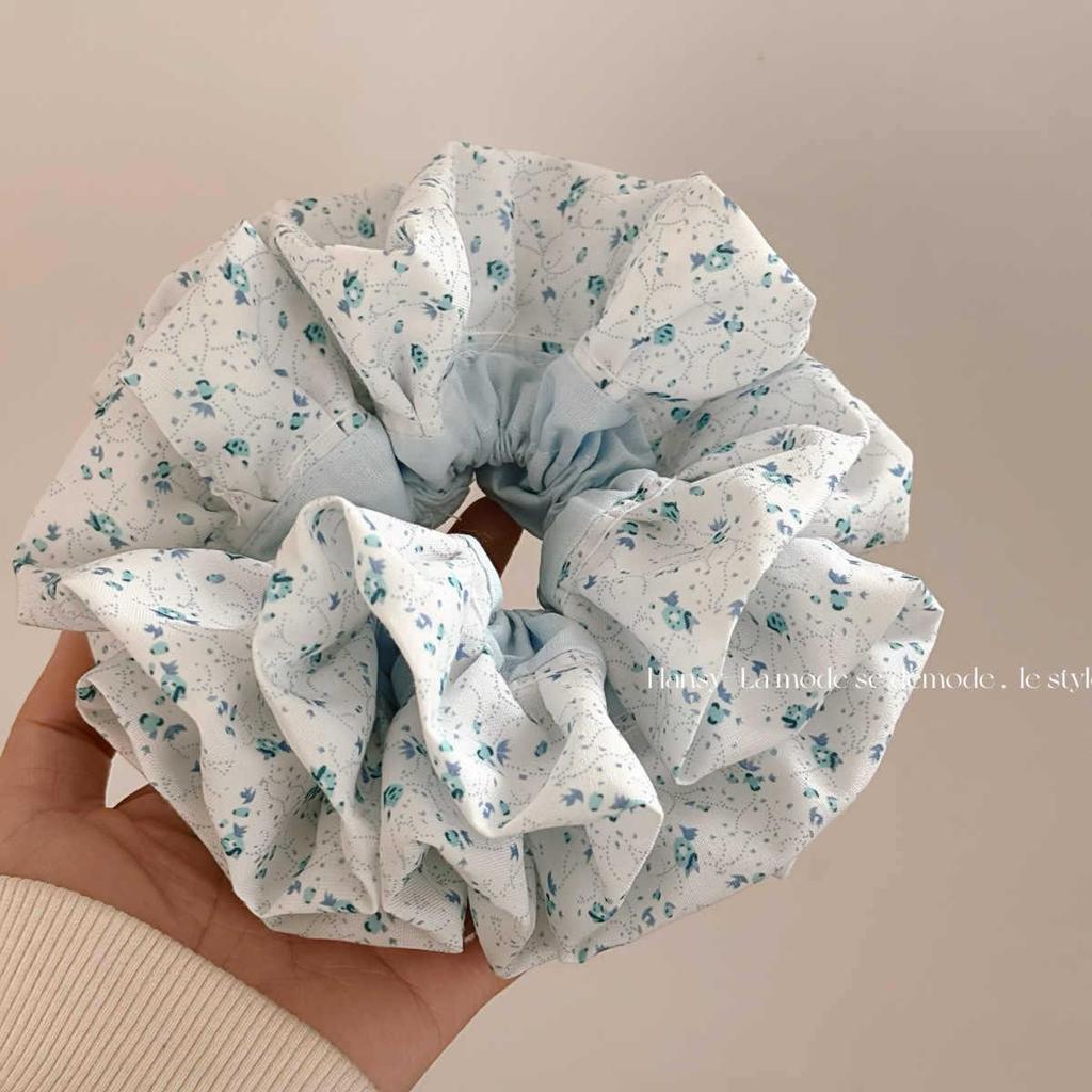 Elegant Korean Blue Striped Lace Trim Scrunchie