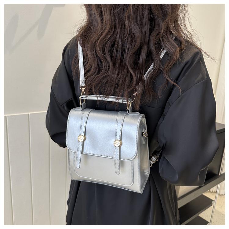 Einfacher einfarbiger Schulterrucksack für Damen Handtasche für Pendler aus Kunstleder