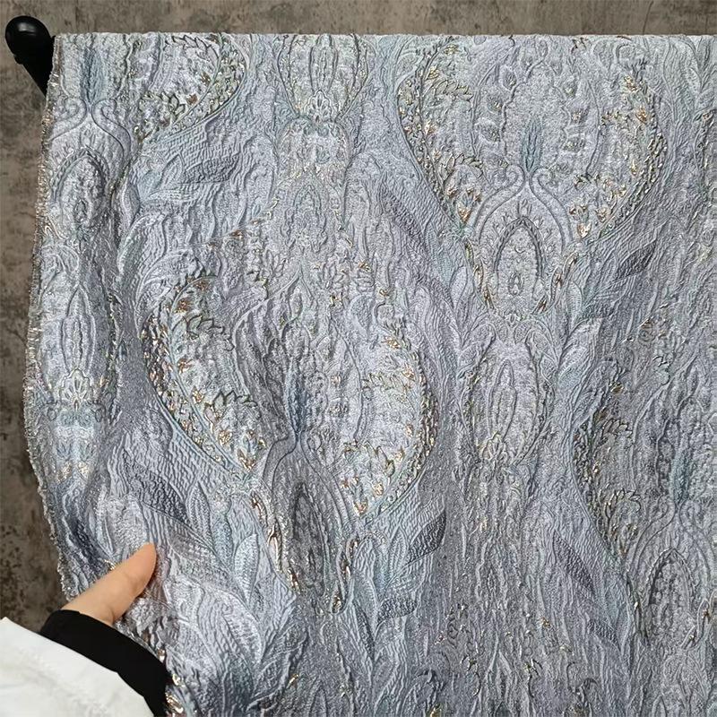 

Vintage Shimmer Gold Wire 3D Textured Embossed Jacquard Fabric Creative Designer Material for DIY Evening Dresses Dresses Coats 200x140cm