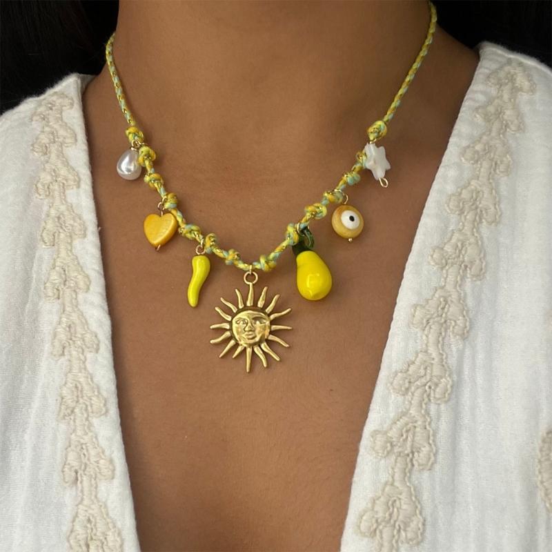 Stylish Ocean Inspired Starfish Pearls Necklace For Women Featuring Sturdy Copper Designs and Unique Pendant Styles