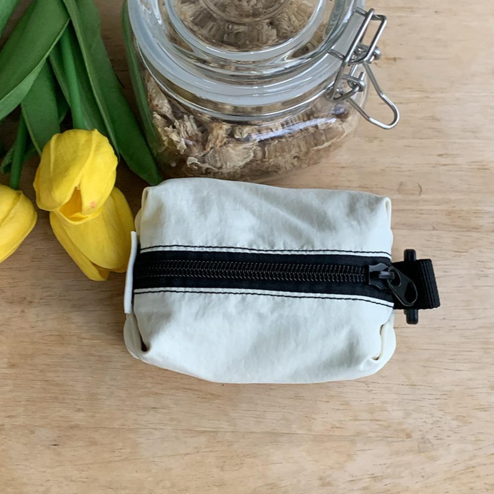 

Solid Color Nylon Cloth Coin Purse Portable Cosmetic Bag Zipper Small Item Bag Napkin Towel бежевий