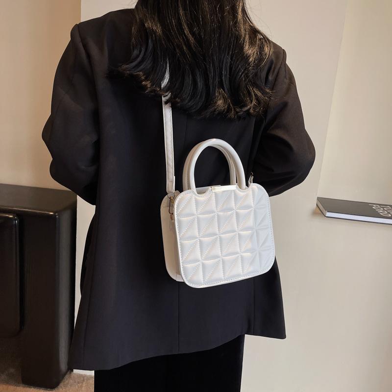 Rhombus Indentation Temperament 2025 New Trendy Simple Temperament Single Shoulder Crossbody Portable Small Square Women's Bag