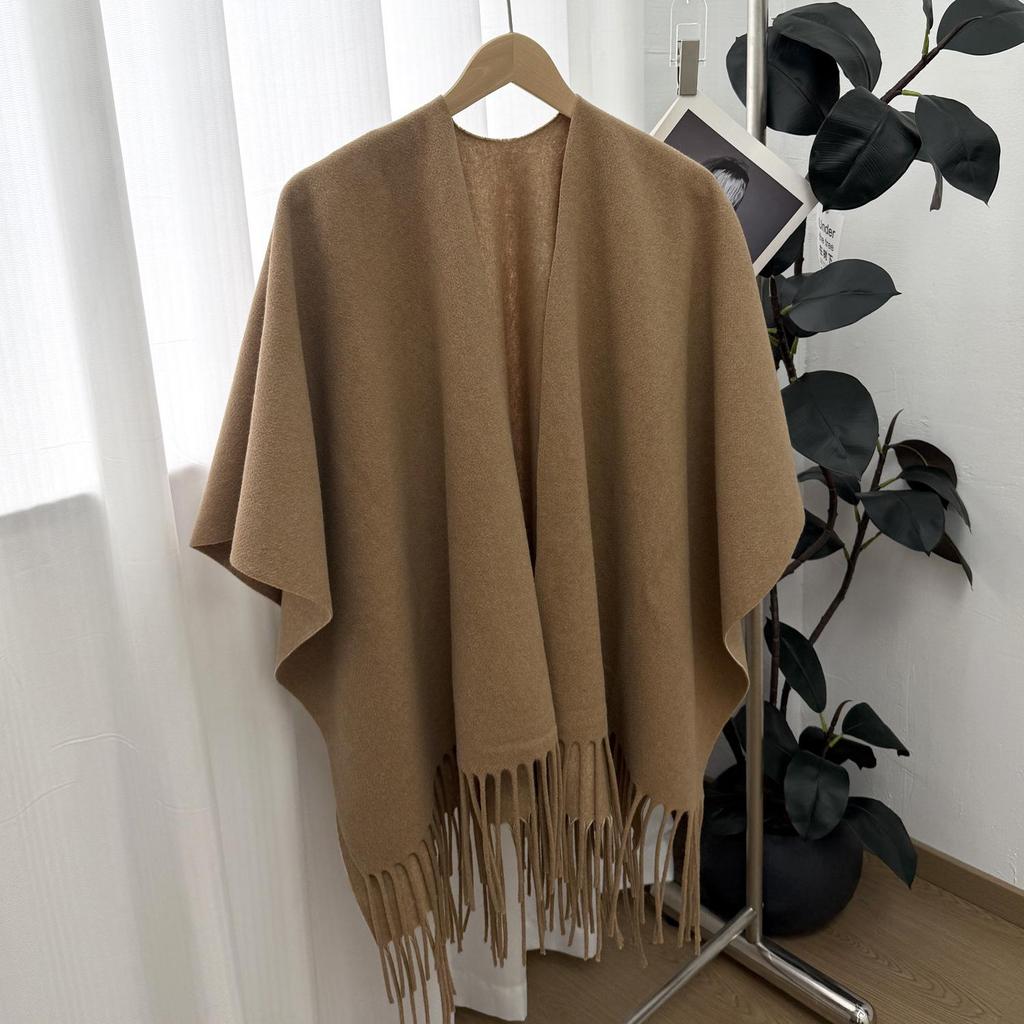 Autumn/Winter Wool Cape: Warm, Cold-Resistant, High-End Slit Shawl Cloak