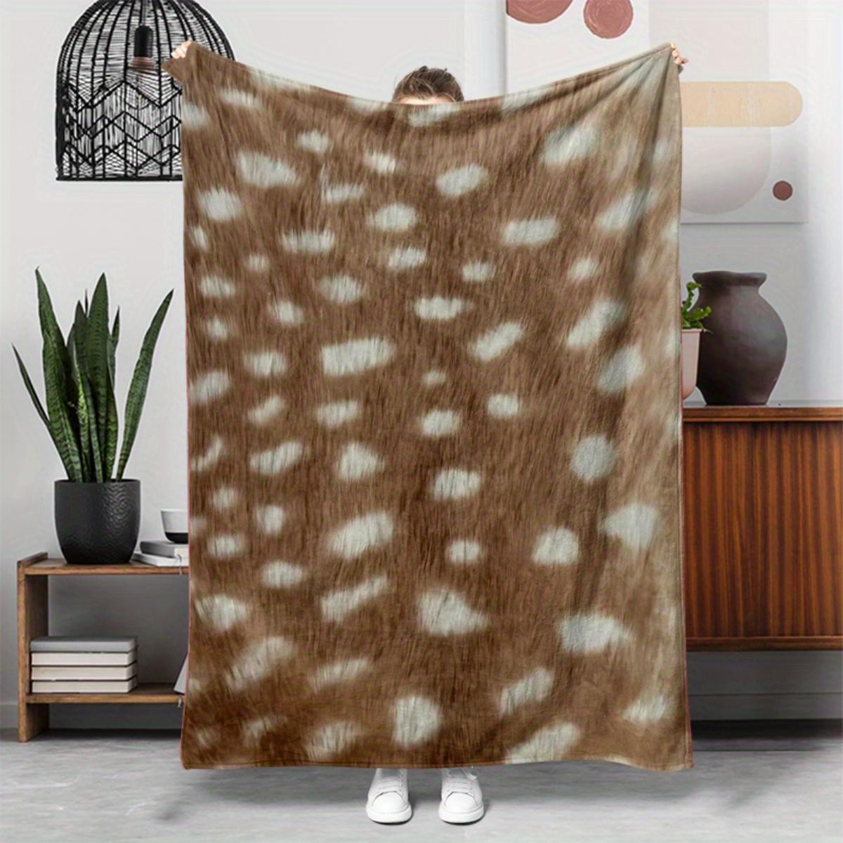 1 deer-print flannel blanket - warm and soft, suitable for sofas, beds, living rooms, offices, travel, and Christmas. 130x150cm