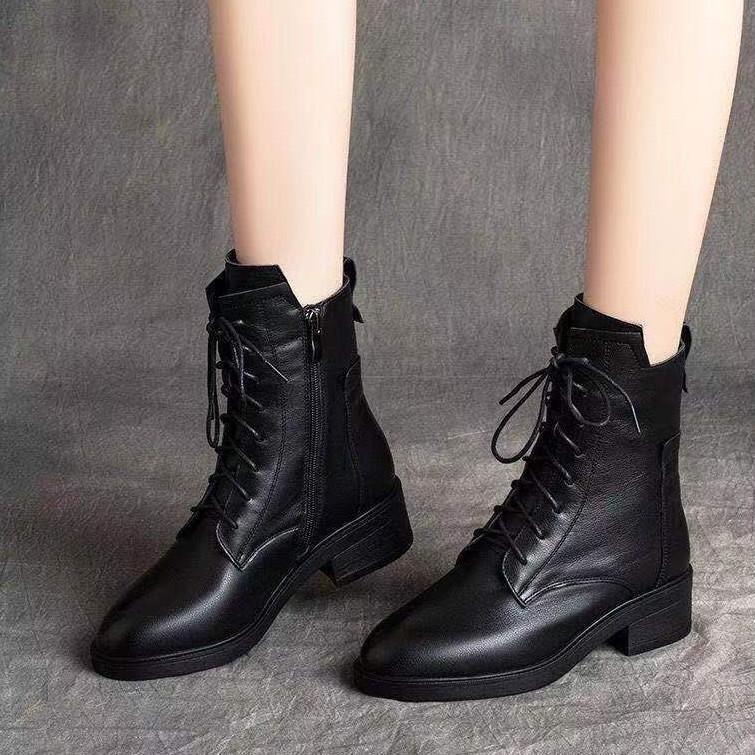 Women's Lightweight Comfortable Cold Warm Padded Snow Boots Non-slip Wear Outdoor Leisure Sports Leather Waterproof Cotton Boots