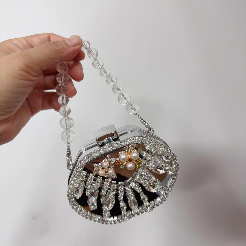 Diamond-Studded Crossbody Mini Tin Box: Fashionable Women's Lipstick & Earphone Bag