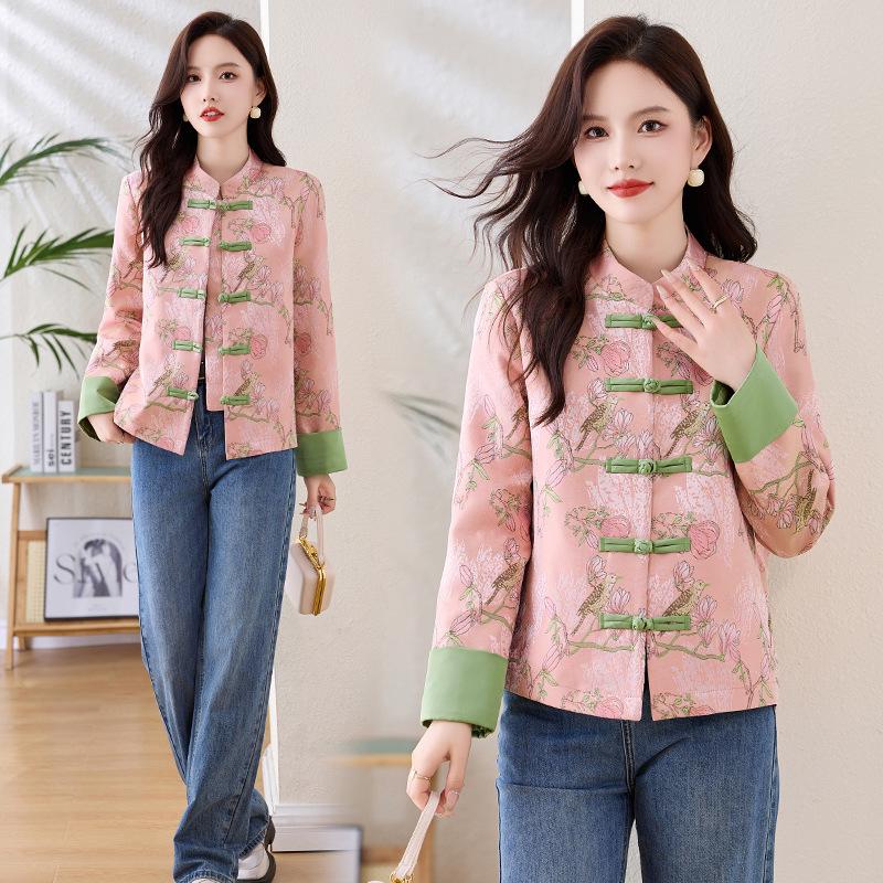 

Женский зимний пуховик в китайском стиле Тан с ретро-принтом и пуговицами-лягушками M (90-110 jin) зелёный