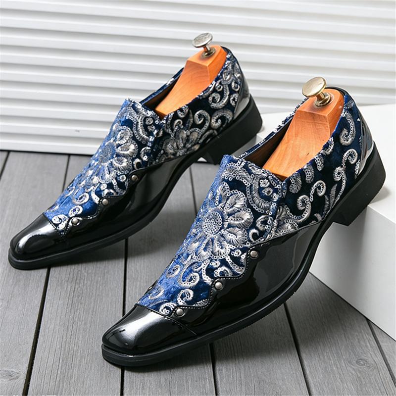 Fashion Designer New Men's Pointed Rivet Slip On Shoes British Luxury Male Punk Wedding Dress Homecoming Sapatos Tenis Masculino