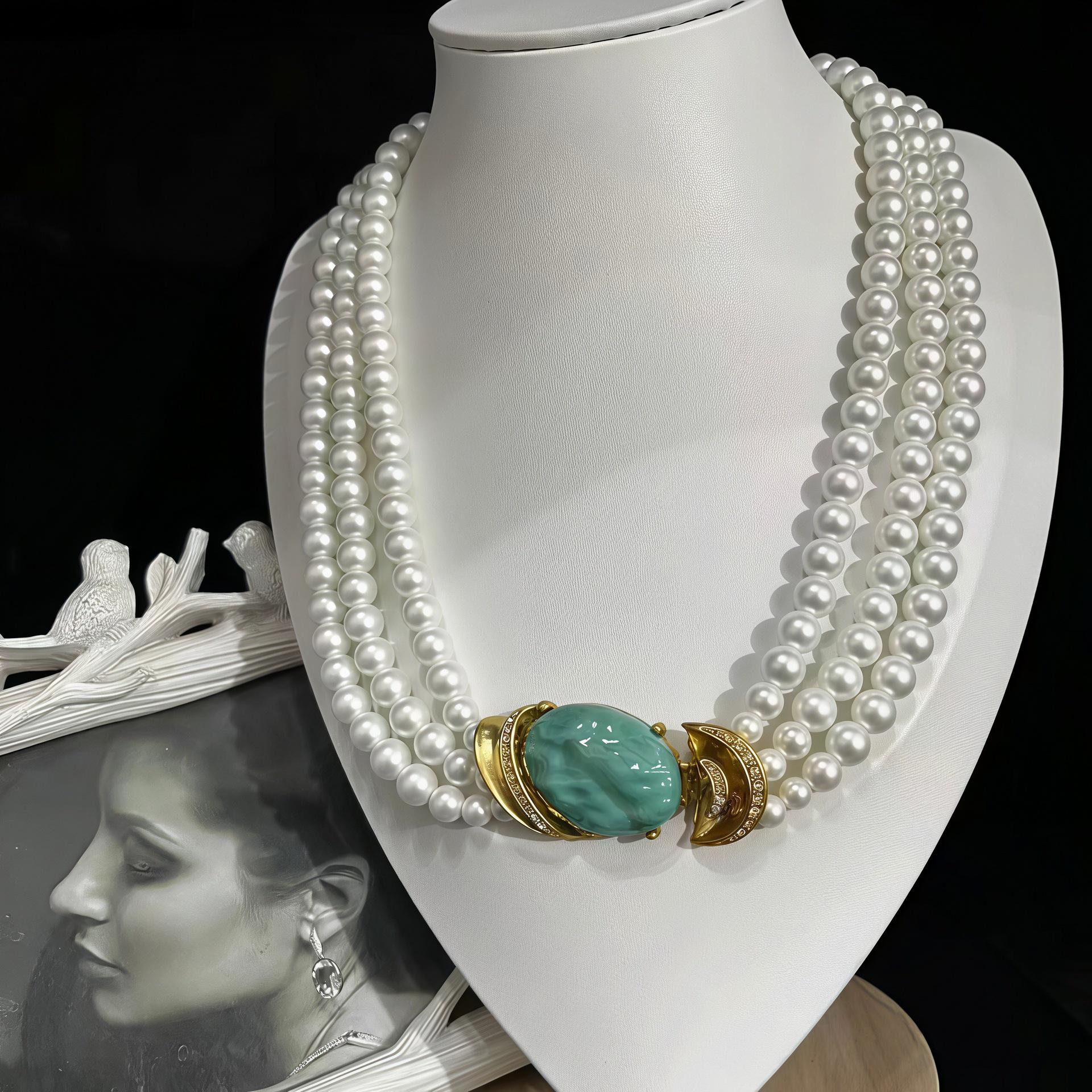 Elegant Multi-Layer Turquoise Necklace with Diamond and Pearl Inlay for Women