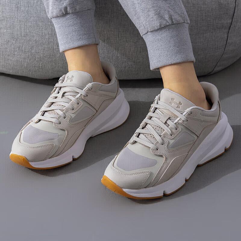 Under Armour Men s Casual Sport Shoes EU 44.5