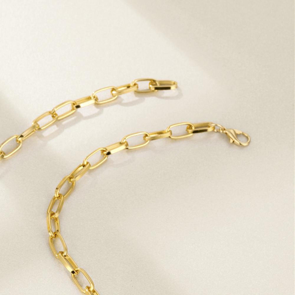 Elegant Women's Chain Necklace With Geometric Design Ideal For Fashion Lovers And Gifts
