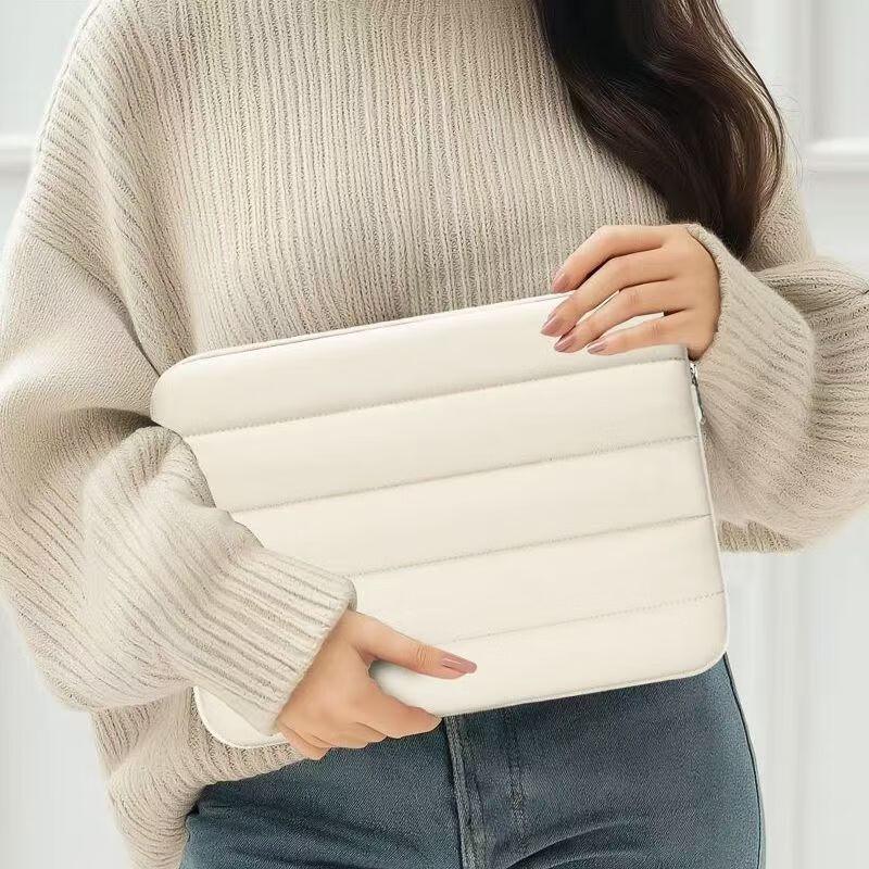 Miękkie etui na laptopa Li Shen