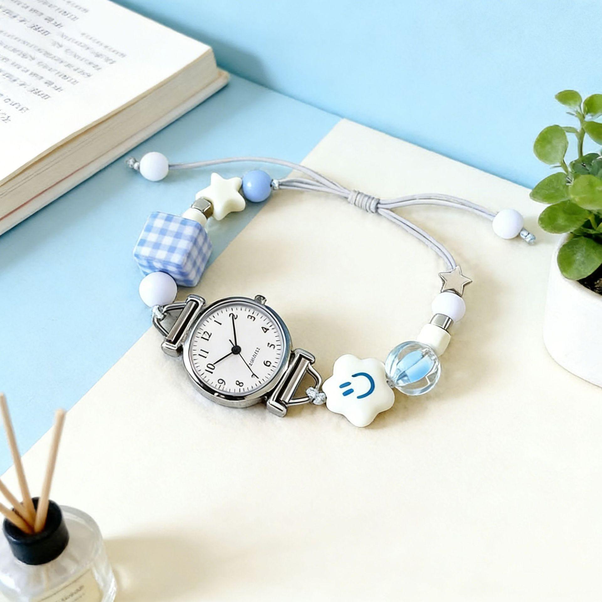 Niche Dopamine Sea Blue Small Fresh And Compact Student Bracelet Watch Pull-Out Design Quartz Watch