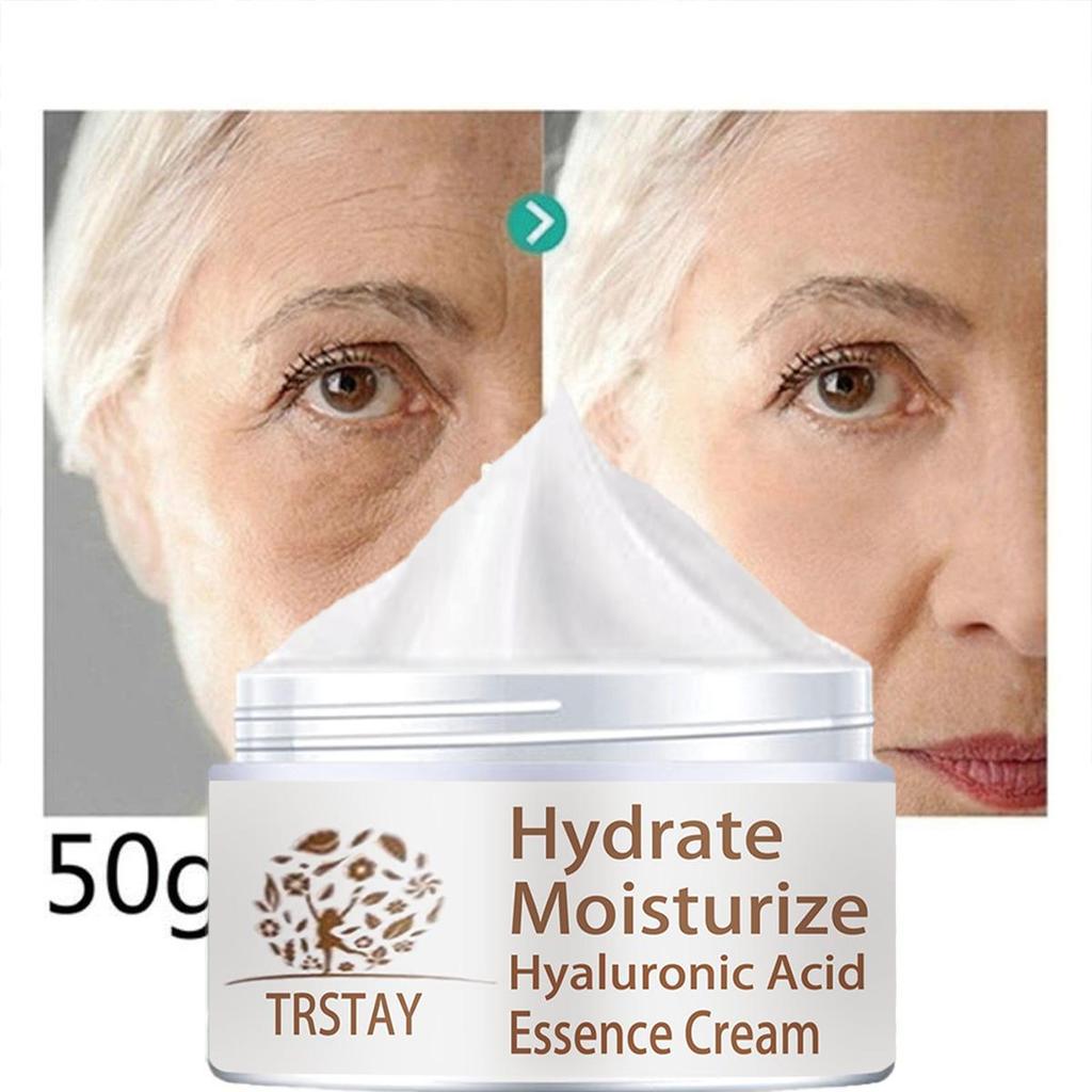 Face cream deeply nourishes skin, smoothes wrinkles, moisturizes and moisturizes