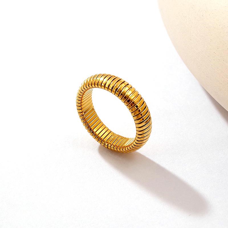 Elegant Gold-Plated Titanium Steel Ring for Women - Versatile Light Luxury Jewelry